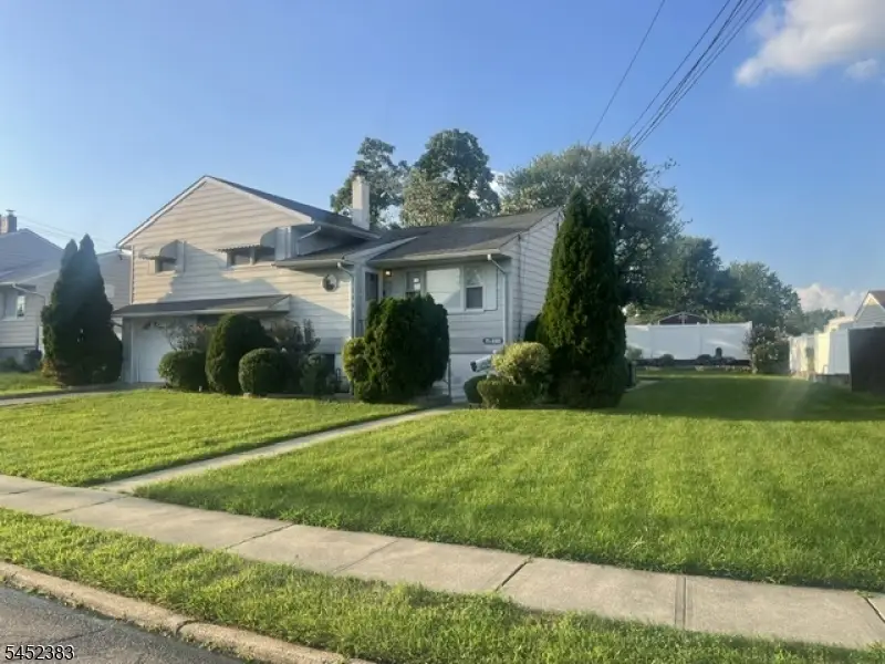100 Wortylko St, Carteret, NJ 07008 - #3