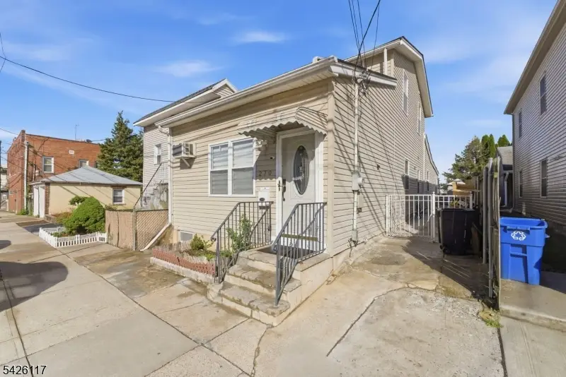 270 Westervelt Pl, Lodi, NJ 07644 - #1