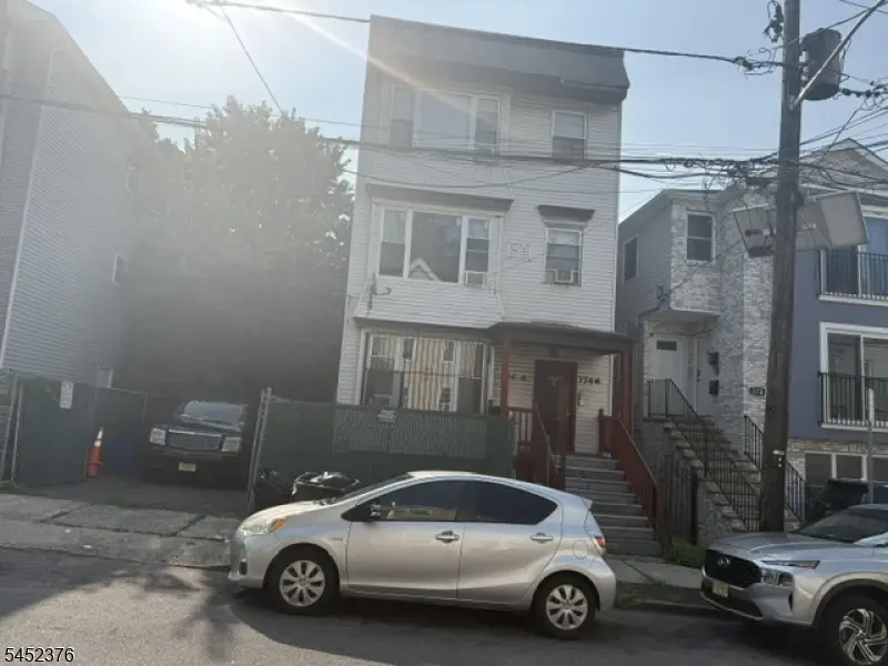 374-376 Chadwick Ave #3, Newark, NJ 07112 - #2