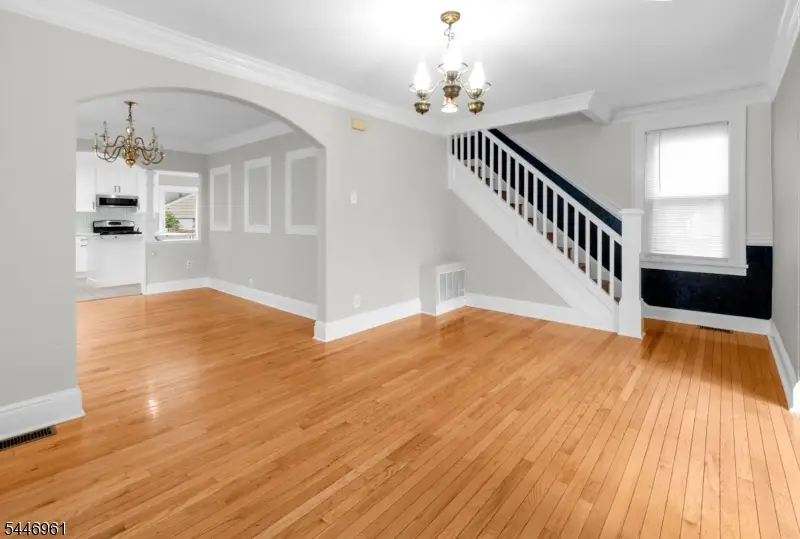 521 E Blancke St, Linden, NJ 07036 - #1