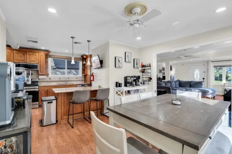 18 Belle Terre Rd, Pleasantdale, NJ 07052 - #3