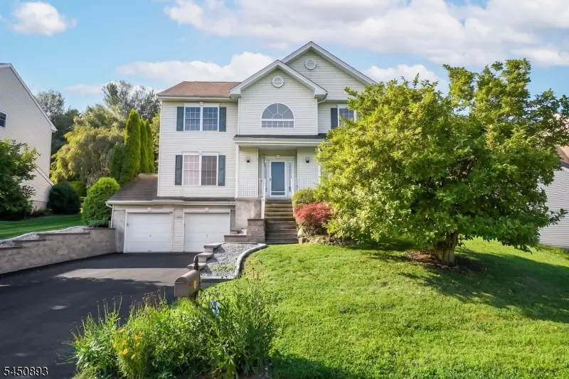 5 Pegasus Pl, Washington, NJ 07853 - #2
