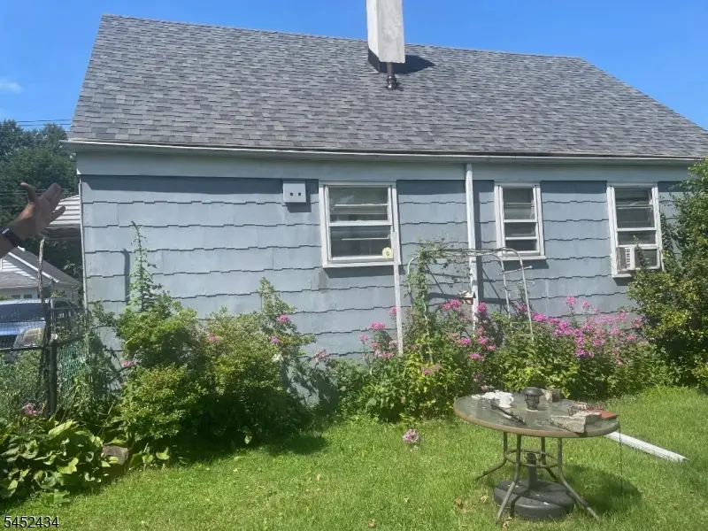 209 Linden Ave, Rahway, NJ 07065 - #3