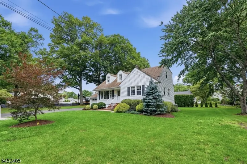 111 Primrose Dr, New Providence, NJ 07974 - #3