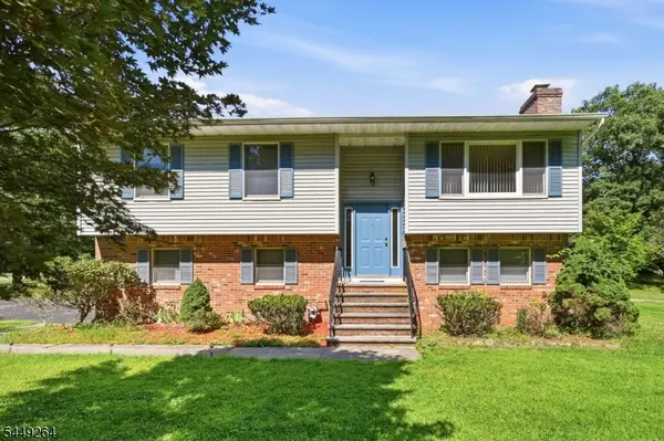 5 Apshawa Cross Rd, West Milford Twp., NJ 07480