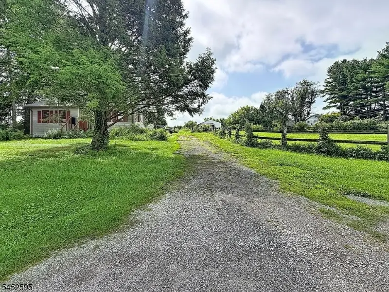 28 Wolfs Corner Rd, Green, NJ 07860 - #2