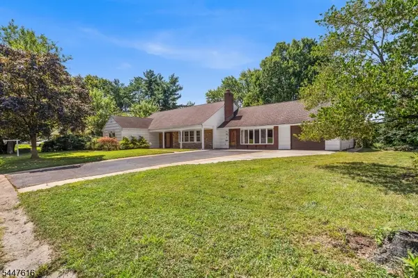 74 Country Club Rd, Willingboro Twp., NJ 08046