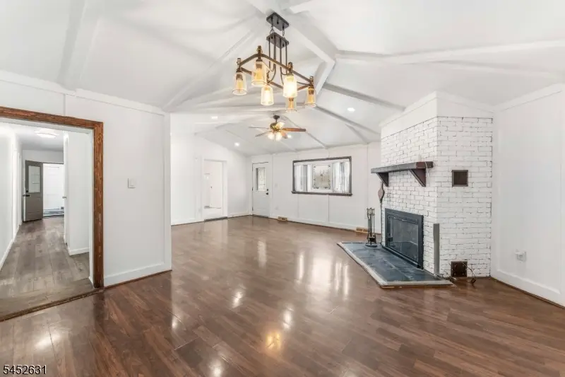 28 Butler St, Clifton, NJ 07011 - #2