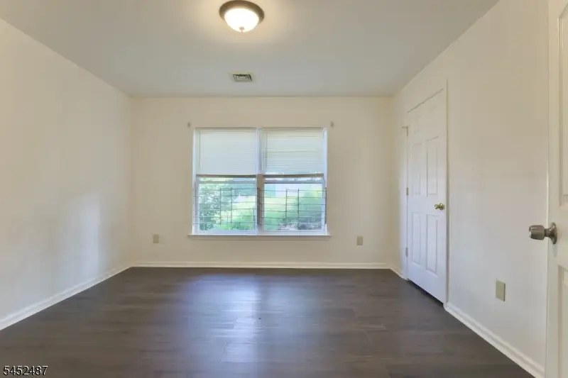 586 15th Ave, Newark, NJ 07103 - #3