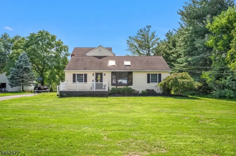 5 Millbrook Rd, Raritan, NJ 08822 - #1