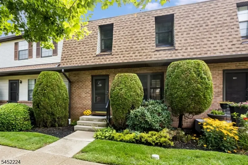 157 Cynthia Dr, Beattystown, NJ 07840 - #1