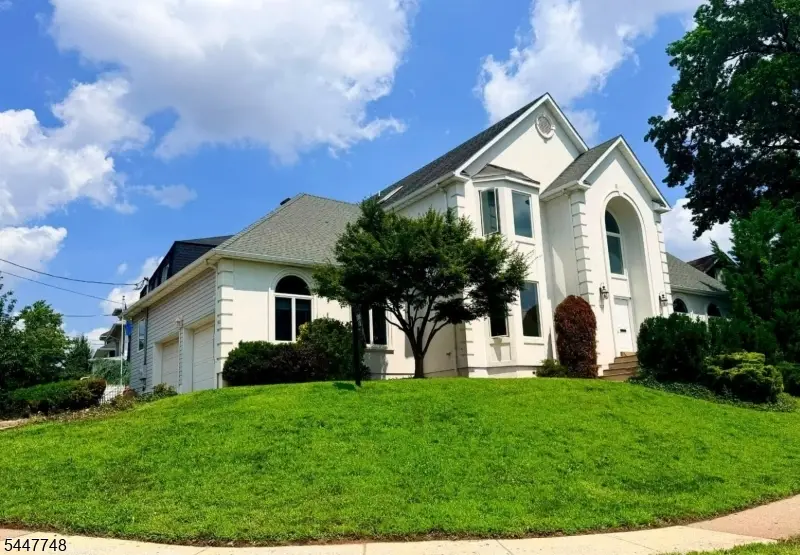 907 Colonia Rd, Elizabeth, NJ 07208 - #1