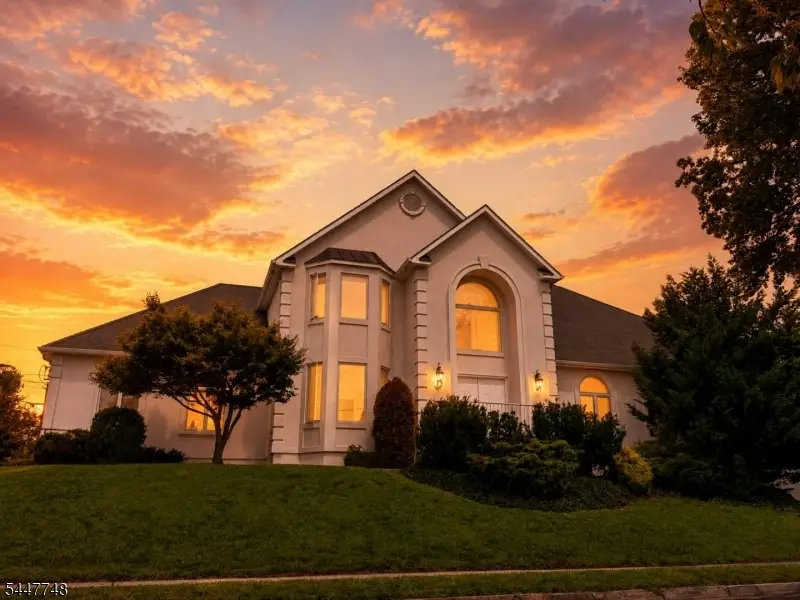 907 Colonia Rd, Elizabeth, NJ 07208 - #3