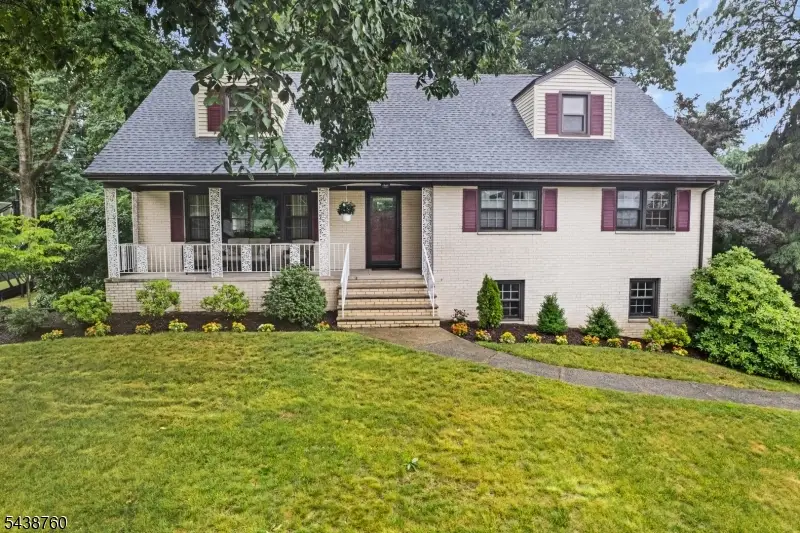 4 Cypress Ave, North Caldwell, NJ 07006 - #1