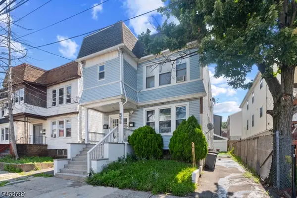 596 S 19th St, Newark City, NJ 07103