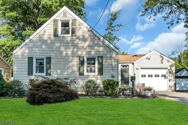 34 Baldwin Ave, South Bound Brook, NJ 08880 - #1