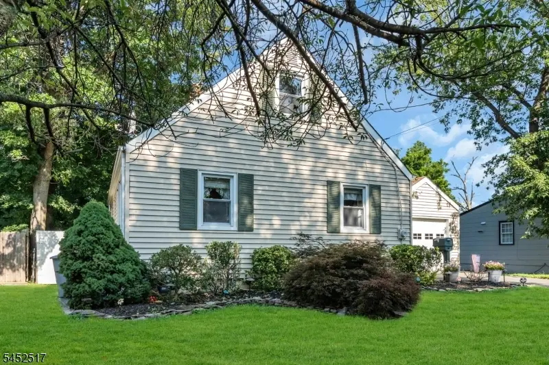 34 Baldwin Ave, South Bound Brook, NJ 08880 - #3