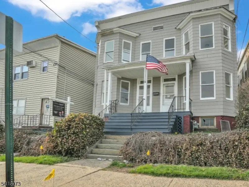 33-35 Delaware St, Elizabeth, NJ 07206 - #2