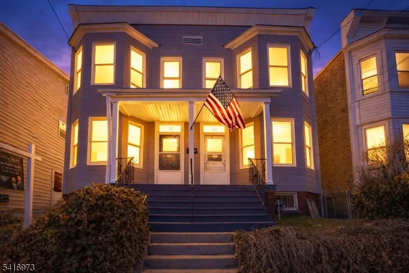 33-35 Delaware St, Elizabeth, NJ 07206 - #3