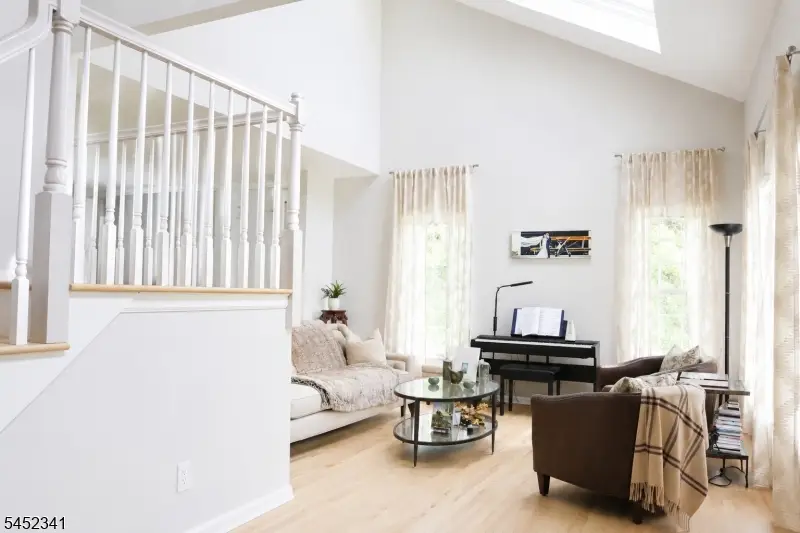 4 Augusta Ct, Fredon, NJ 07860 - #3