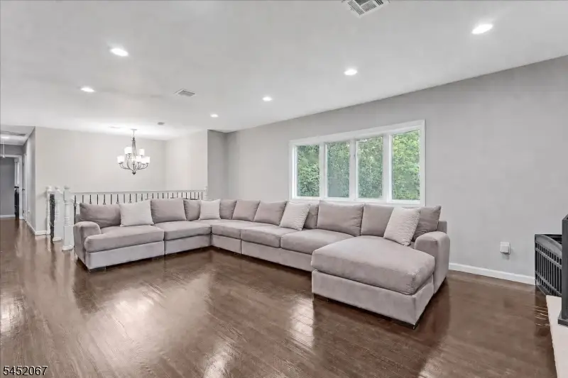 23 Douglas Dr, Montville, NJ 07082 - #3