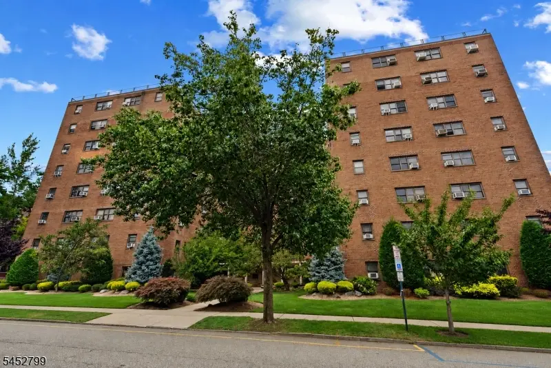 208 Anderson St #Nf3, Hackensack, NJ 07601 - #2