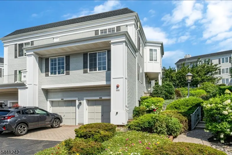 230 Riveredge Dr, Chatham, NJ 07928 - #3
