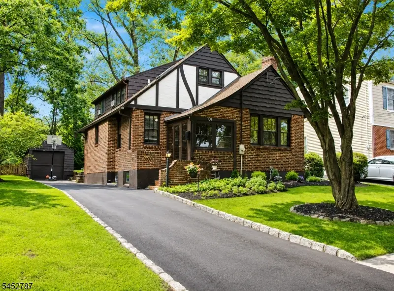 101 Chetwood Ter, Fanwood, NJ 07023 - #1