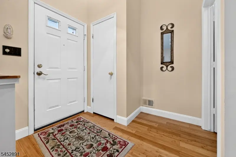 65 Freemont Ct, Franklin, NJ 08873 - #2