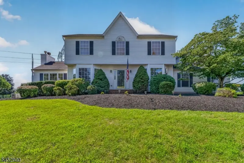 22 Mott Way, Raritan, NJ 08822 - #1