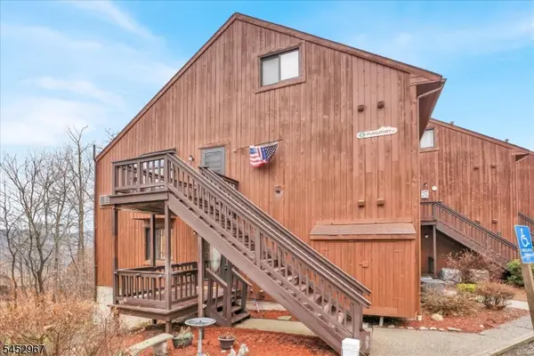 1 Purgatory Ct #9, Vernon Twp., NJ 07462