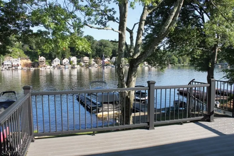 28 Benedict Dr, Lake Hopatcong, NJ 07849 - #3