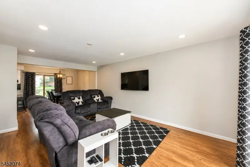 244 Cheyenne Rd, Andover, NJ 07848 - #3