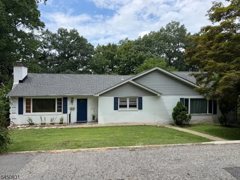 9 Morse Ave, Butler, NJ 07405 - #1