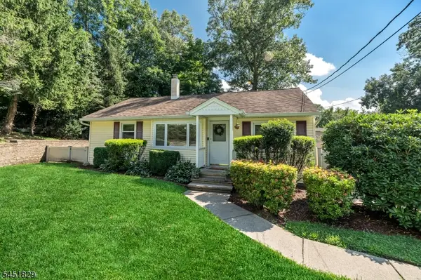 13 Maple Rd, Ringwood Boro, NJ 07456