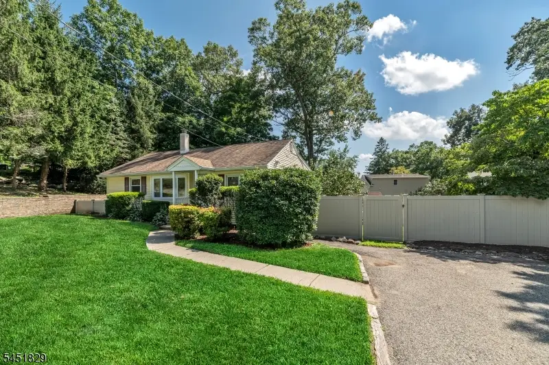 13 Maple Rd, Ringwood, NJ 07456 - #2