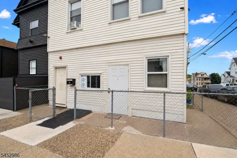 54 Genessee Ave, Paterson, NJ 07503 - #3