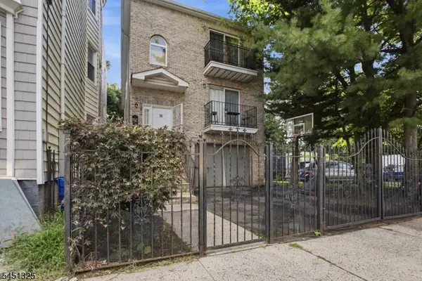 91 S 13th St #2, Newark City, NJ 07107