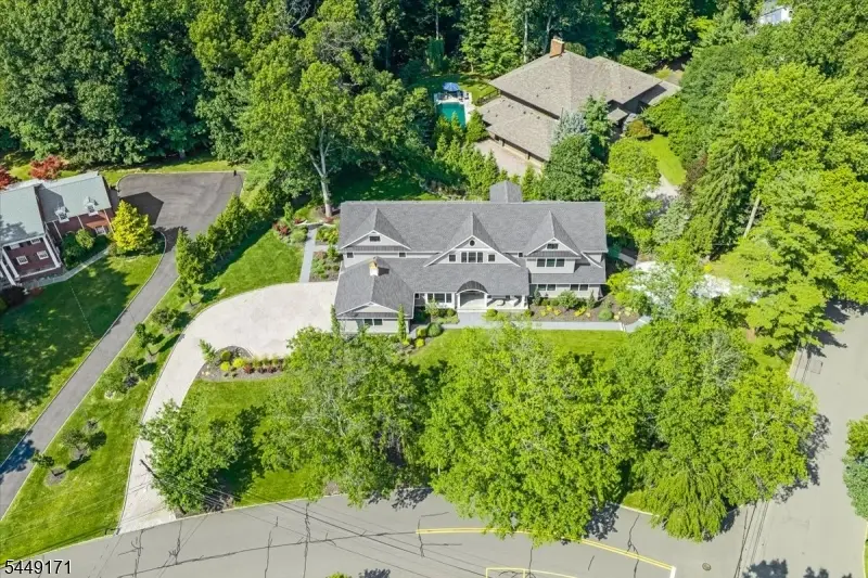 330 Hartshorn Dr, Short Hills, NJ 07078 - #1
