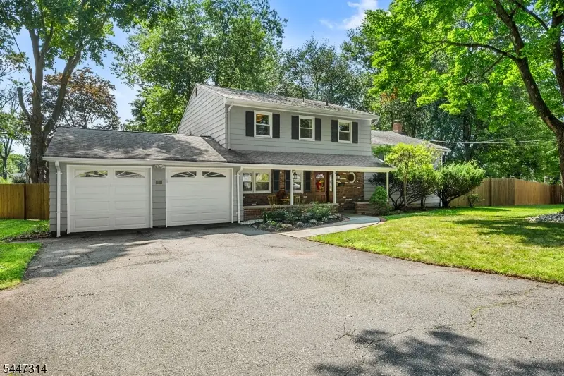 6 Hepworth Ct, West Orange, NJ 07052 - #3
