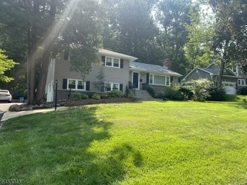 23 Evergreen Dr, Berkeley Heights, NJ 07922 - #3