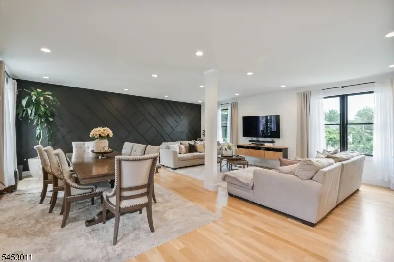 14-16 Mount Washington Dr, Clifton, NJ 07013 - #3