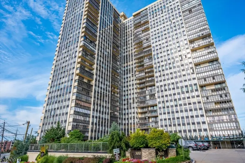 300 Winston Dr-c2912, Cliffside Park, NJ 07010 - #1