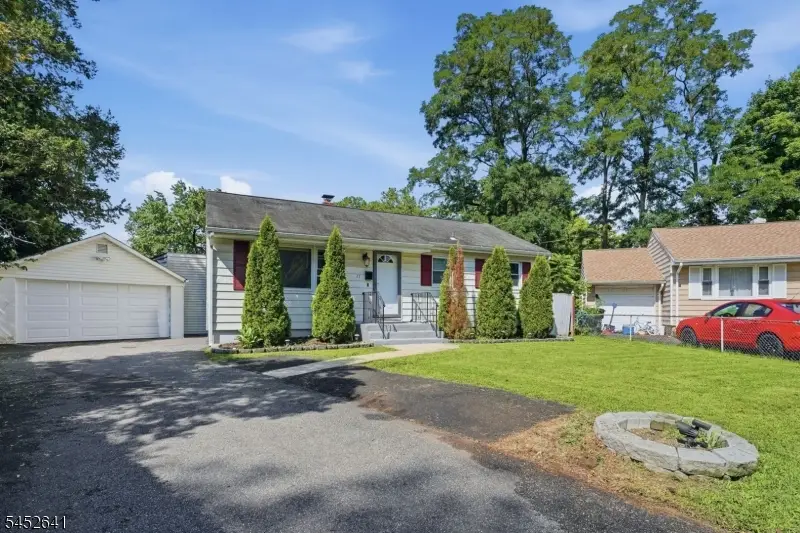 77 Deborah Ct, Plainfield, NJ 07062 - #3
