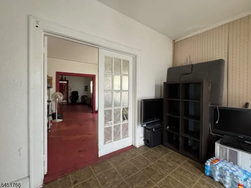 85 Veterans Memorial Dr, Somerville, NJ 08876 - #3