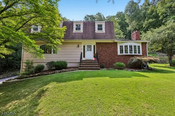 16 Zander Ln, Randolph Twp., NJ 07869