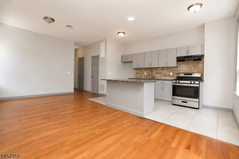 238 Fulton Ave, Jersey City, NJ 07305 - #2