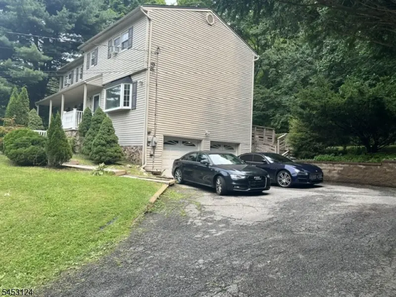 24 Tallahatchie Dr, Vernon, NJ 07461 - #3