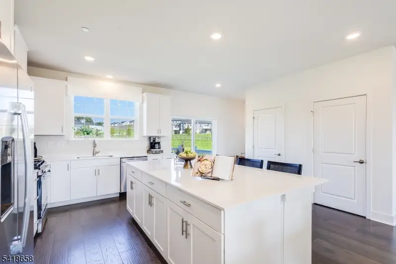 11 Bedford Way, East Hanover, NJ 07936 - #3