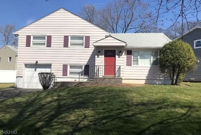 2020 N Stiles St, Linden, NJ 07036 - #1